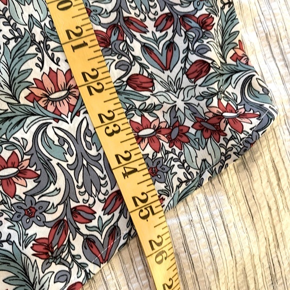 Loft Floral Double Flutter Sleeve Blouse - Picture 8 of 8